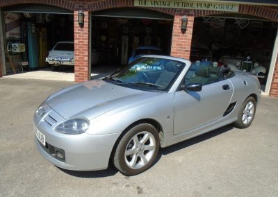 2005 MG TF