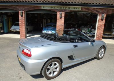 2005 MG TF