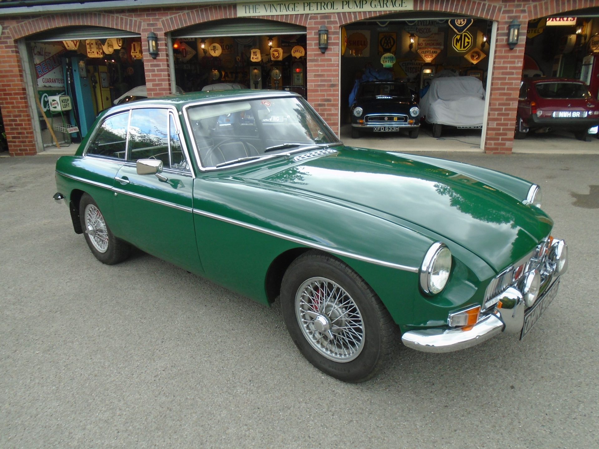 1967 MGB GT Mk I with Overdrive 1967 MGB GT Mk I with Overdrive