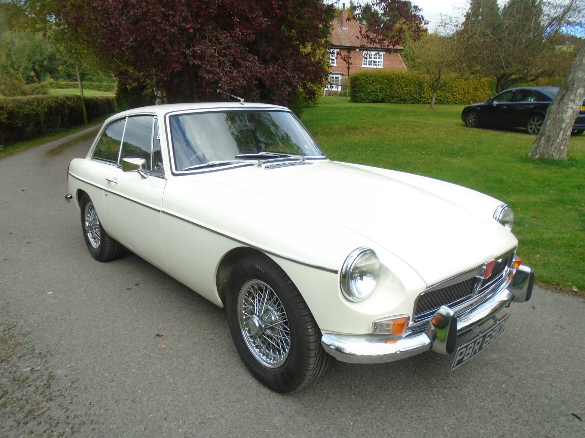 1974 MGB GT with Overdrive 1974 MGB GT with Overdrive