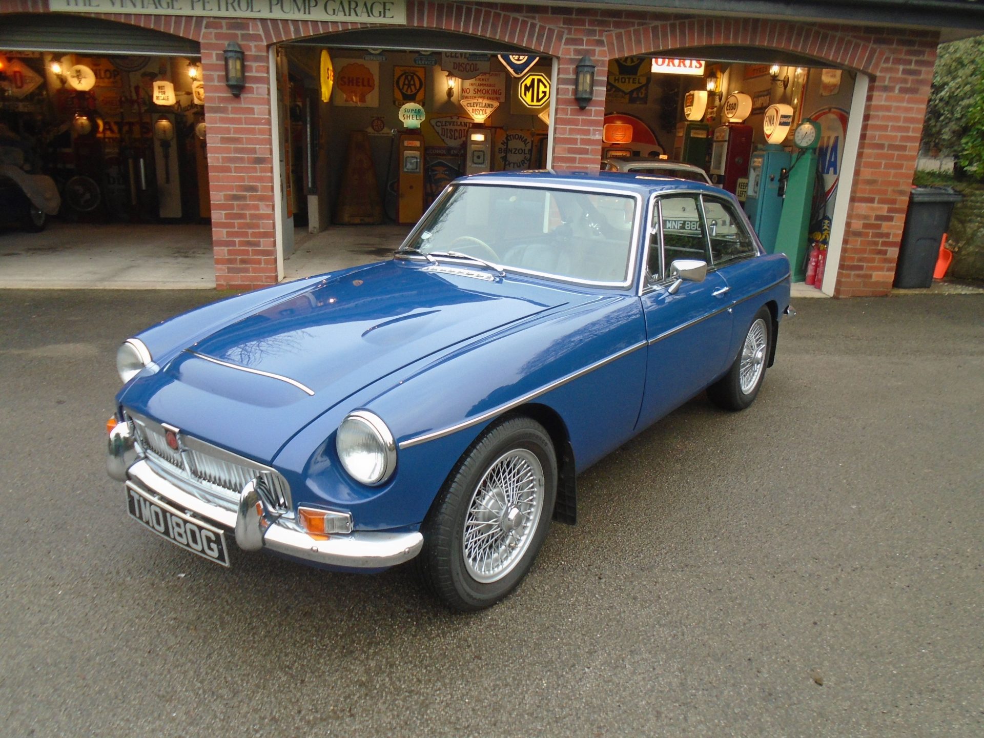 1969 MGC GT with Overdrive 1969 MGC GT with Overdrive