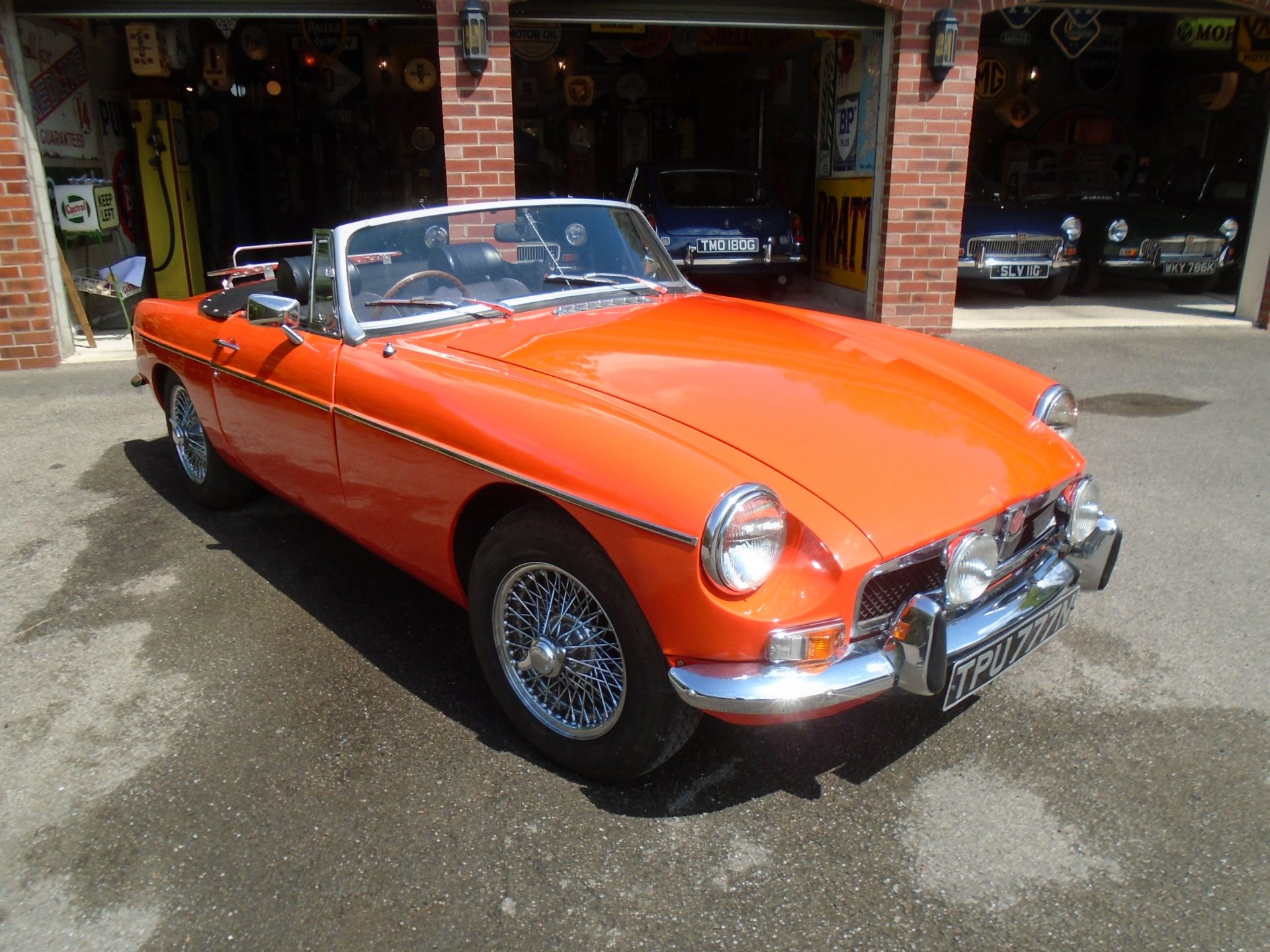 1974 MGB Roadster with Overdrive 1974 MGB Roadster with Overdrive